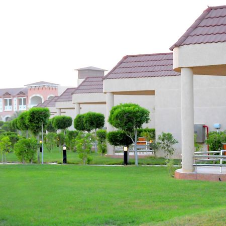 Radisson Blu Resort, Al Khobar 半月湾 外观 照片 Residential villas in Al-Ghazal