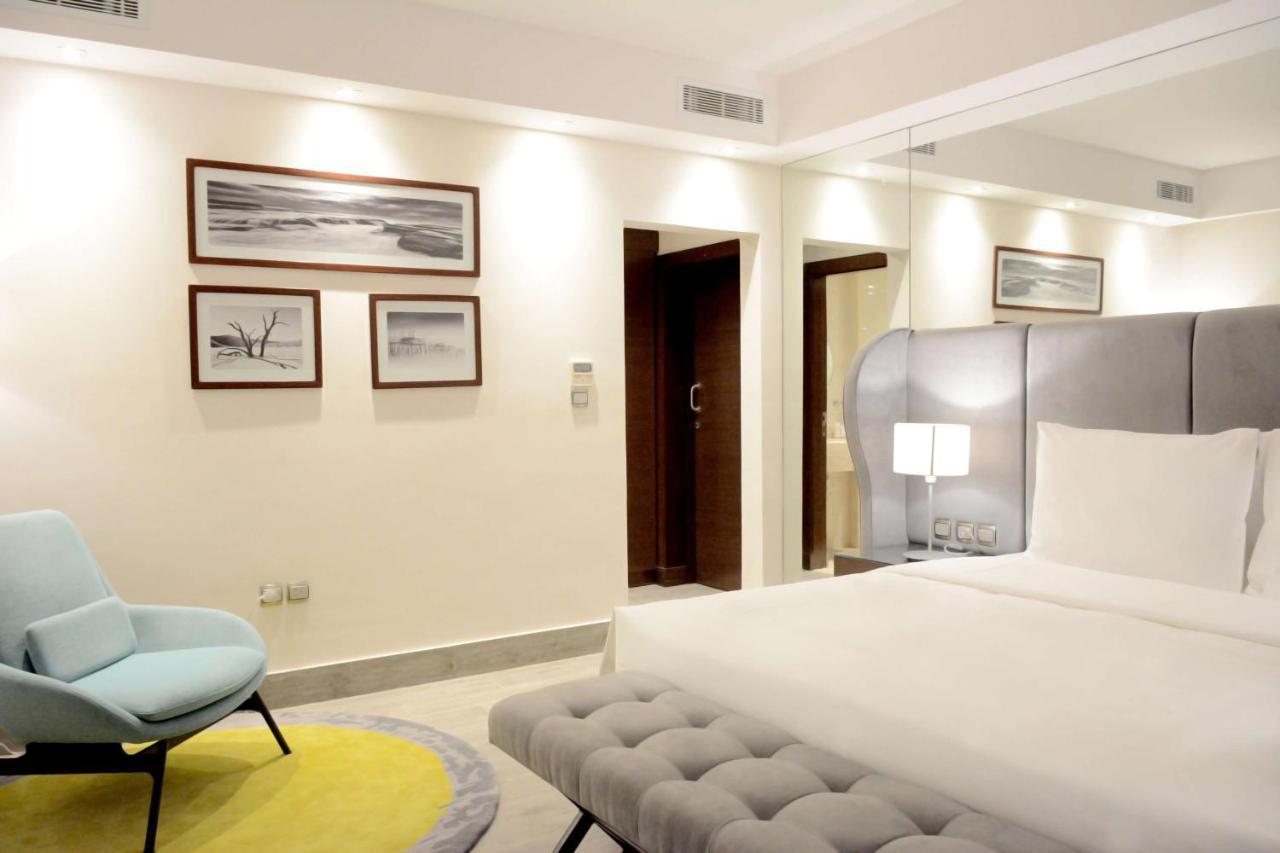 Radisson Blu Resort, Al Khobar 半月湾 外观 照片 A bedroom at the hotel