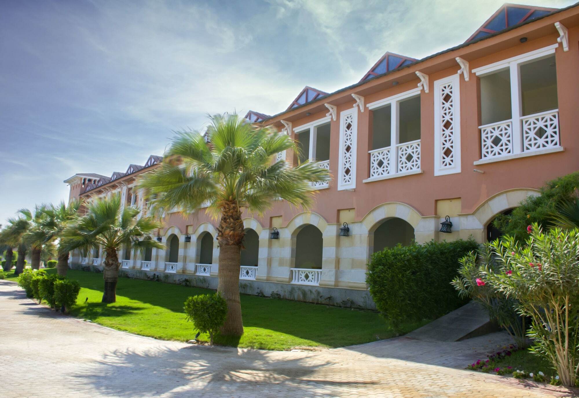 Radisson Blu Resort, Al Khobar 半月湾 外观 照片 A typical hotel in Antalya