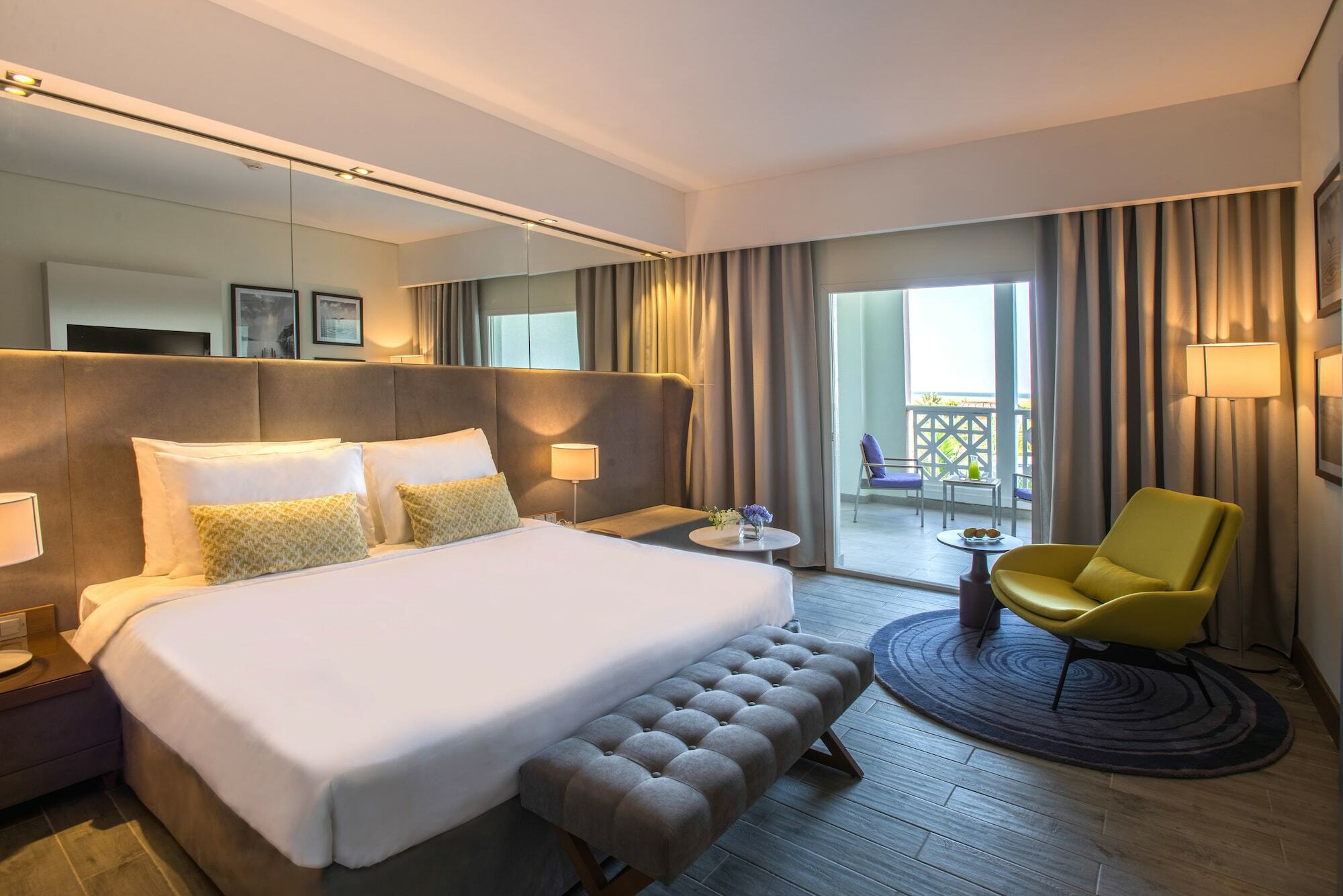 Radisson Blu Resort, Al Khobar 半月湾 外观 照片 Deluxe Room