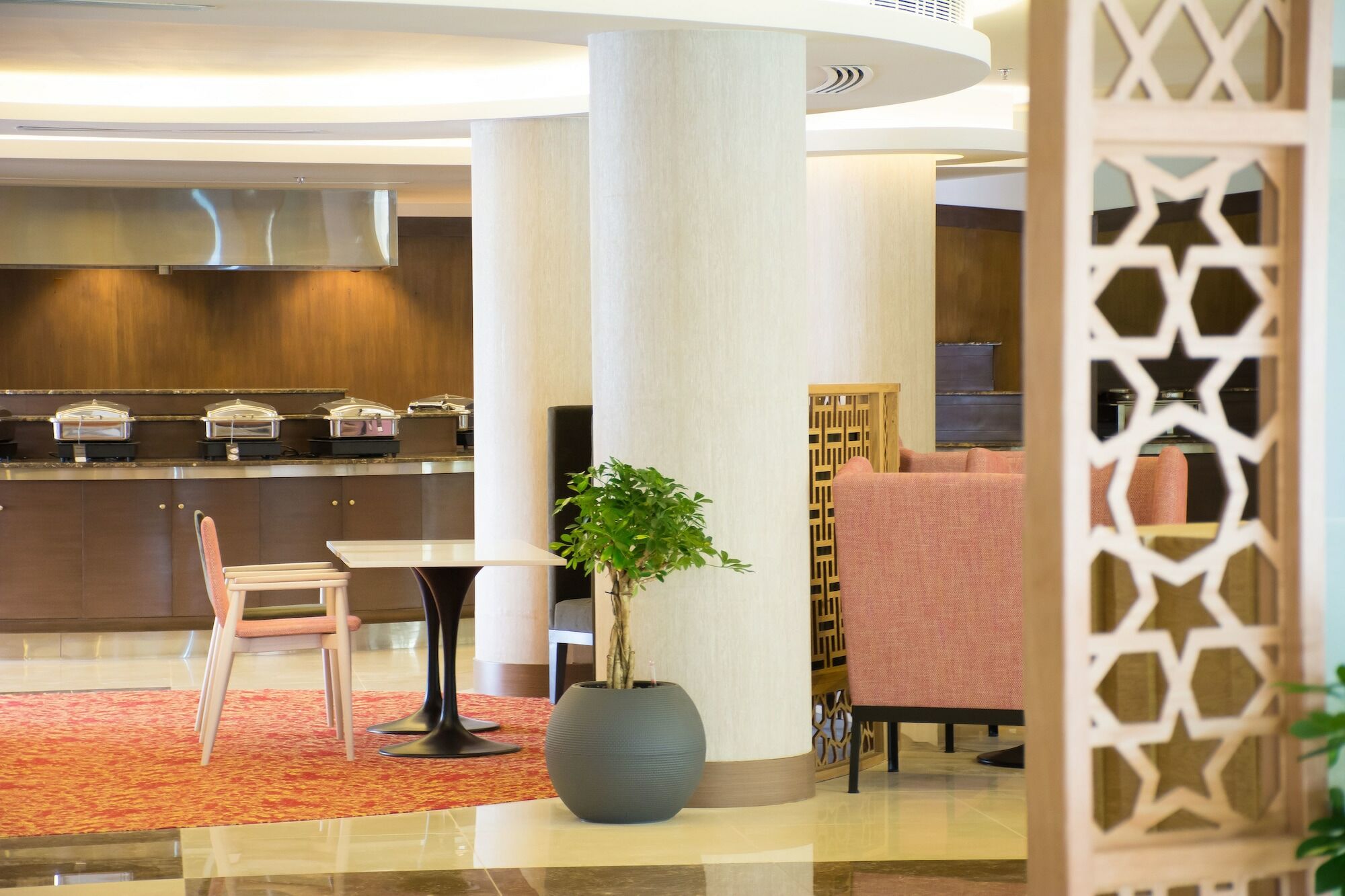 Radisson Blu Resort, Al Khobar 半月湾 外观 照片 The lobby of the hotel