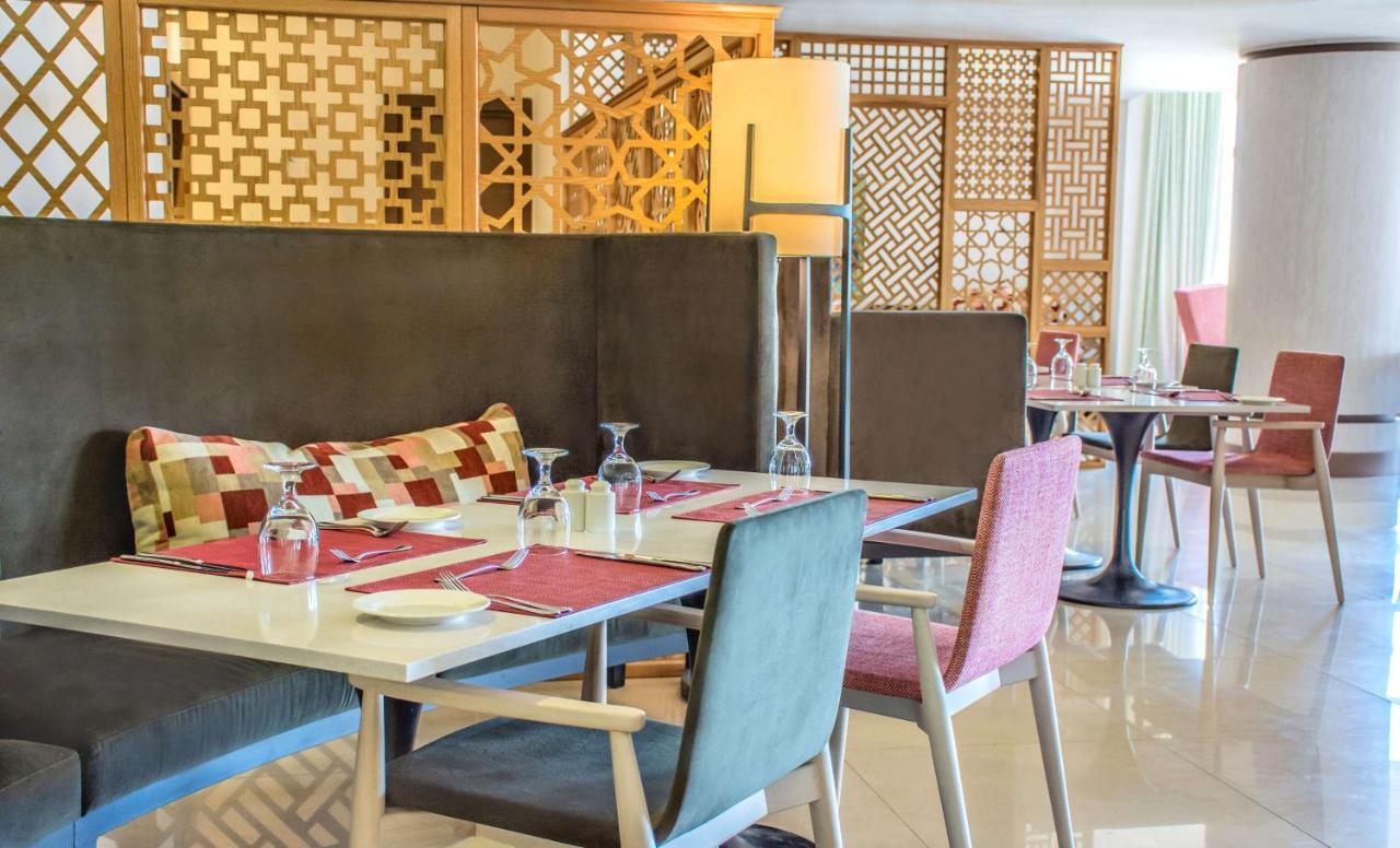 Radisson Blu Resort, Al Khobar 半月湾 外观 照片 The restaurant
